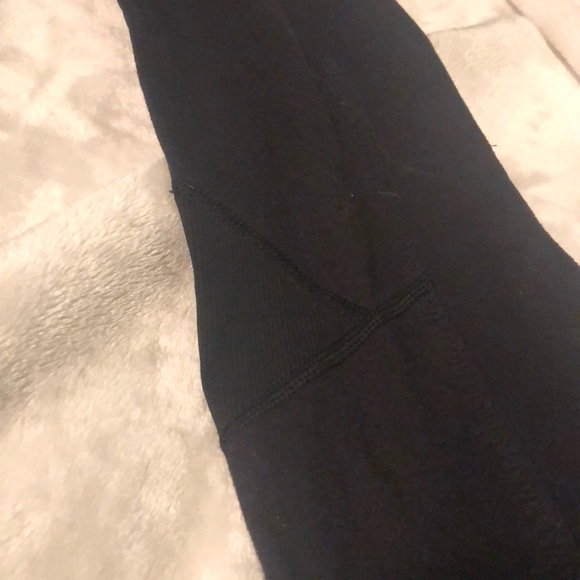 Black ivivva leggings size 12 with footholes - Picture 6 of 8